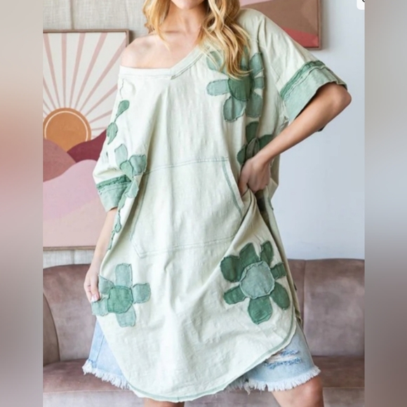 Oli & Hali BOHO Color Block Flower Patchwork Tunic Top Kangaroo Pouch Oversized - Picture 6 of 6